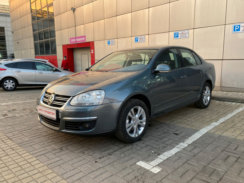 Volkswagen Jetta, V 2009 с пробегом 103 000 км.