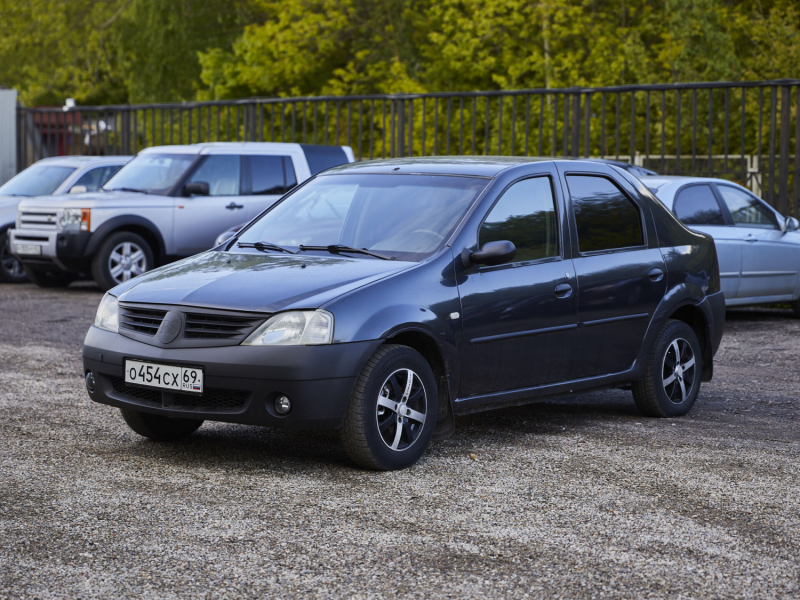 Renault Logan, I 2007 с пробегом 200 000 км.