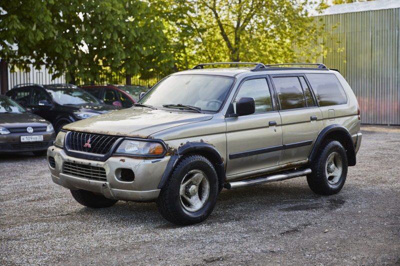 Mitsubishi Montero Sport, I 2000 с пробегом 200 000 км.