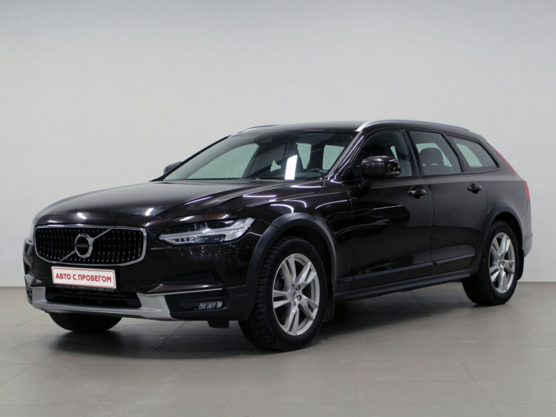 Volvo V90 Cross Country, I 2017 с пробегом 76 500 км.