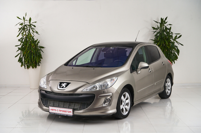 Peugeot 308, I 2010 с пробегом 107 000 км.