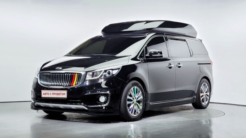 Kia Carnival, III 2017 с пробегом 72 647 км.