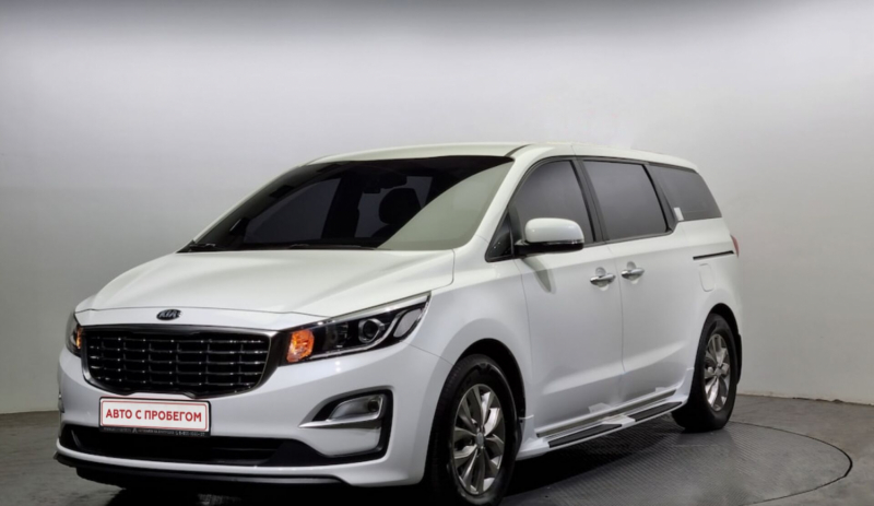 Kia Carnival, III 2018 с пробегом 75 698 км.