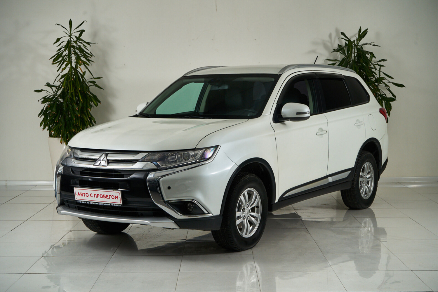 Mitsubishi Outlander, 2015 г.