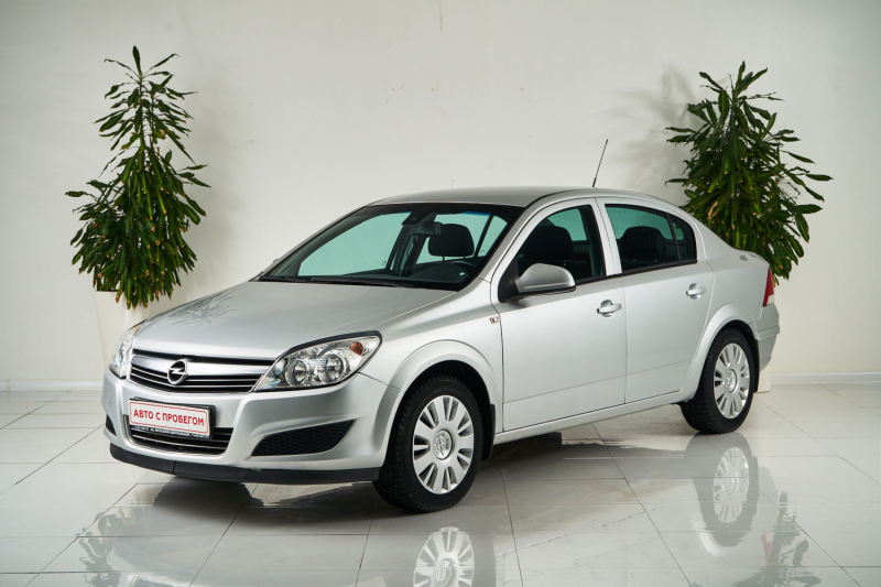 Opel Astra, H Рестайлинг 2011 с пробегом 107 000 км.