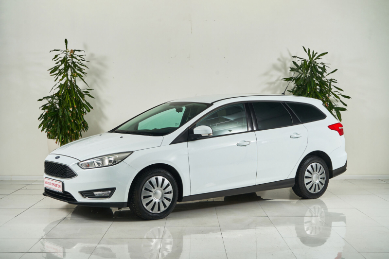 Ford Focus, III Рестайлинг 2015 с пробегом 75 000 км.