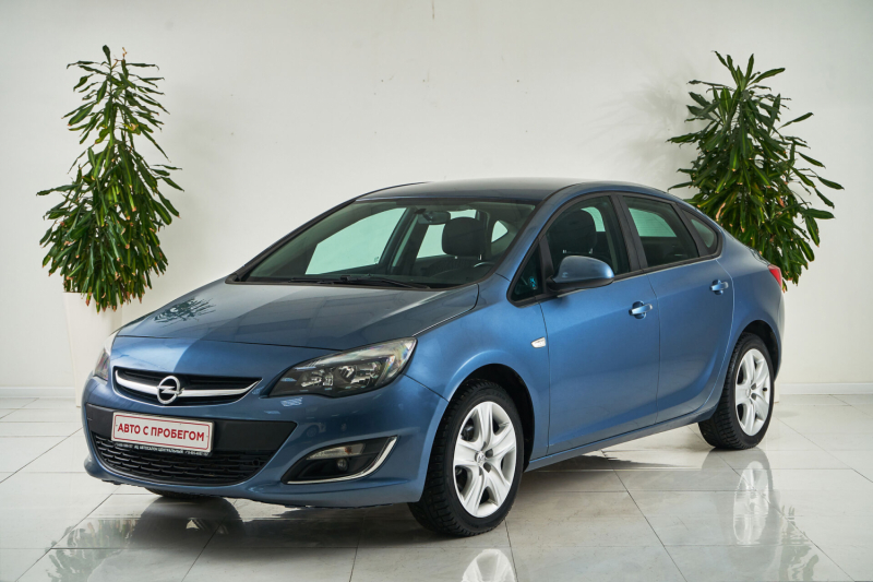 Opel Astra, 2012 г.