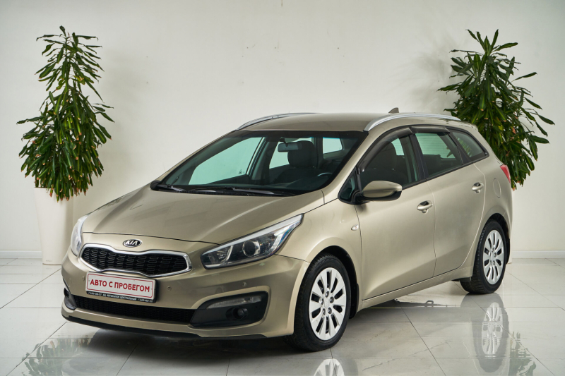 Kia Ceed, II Рестайлинг 2017 с пробегом 66 000 км.