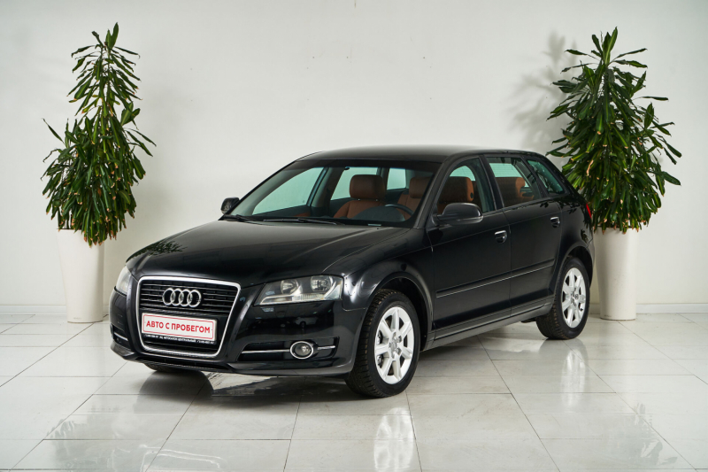 Audi A3, II (8P) Рестайлинг 2 2011 с пробегом 99 000 км.