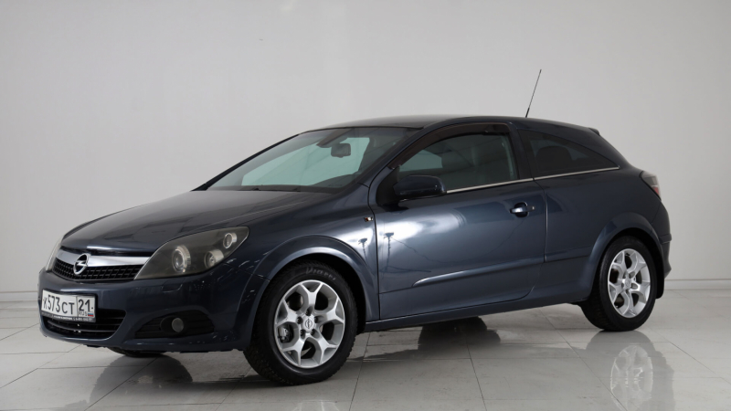 Opel Astra, H 2006 с пробегом 180 000 км.