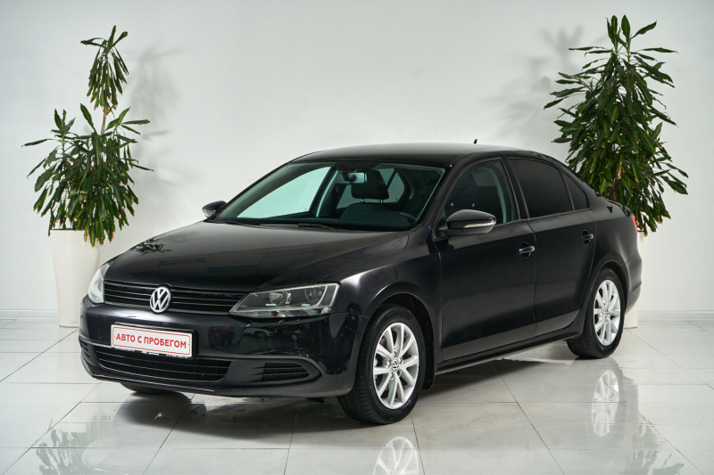 Volkswagen Jetta, VI 2014 с пробегом 98 000 км.