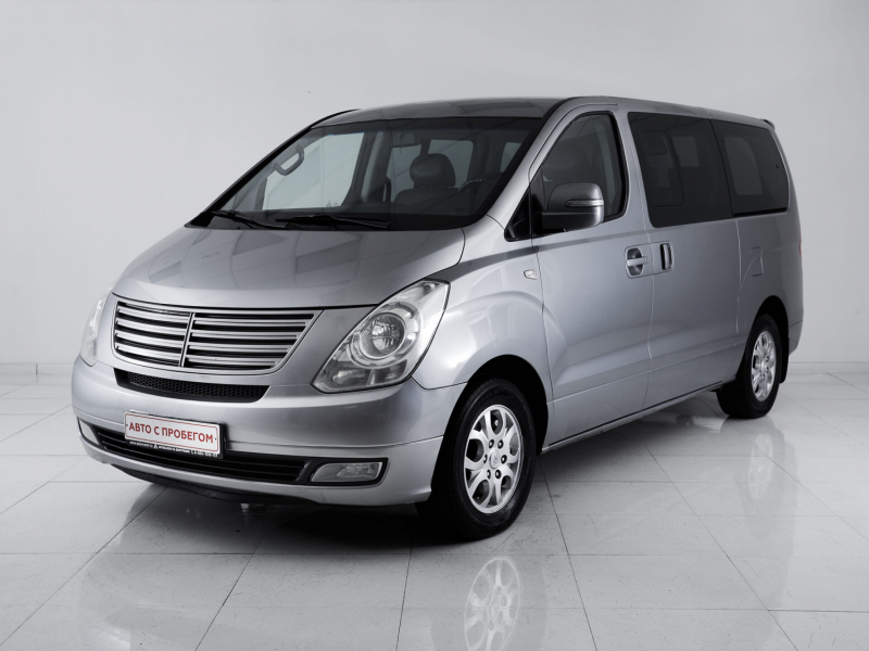 Hyundai Grand Starex, I 2012 с пробегом 121 000 км.