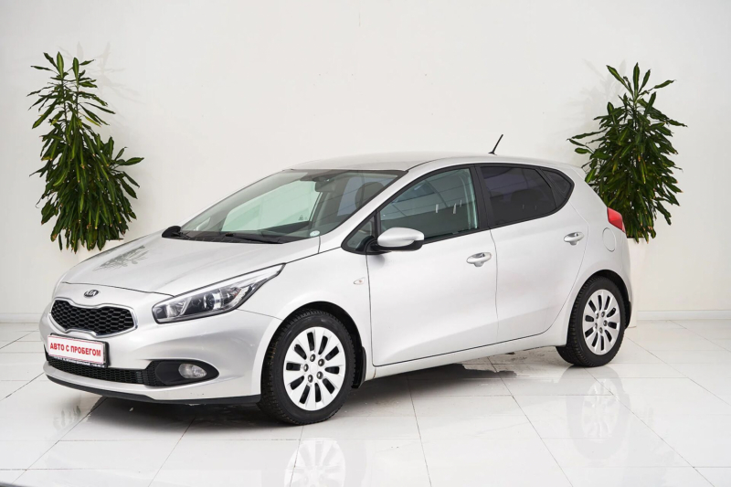 Kia Ceed, II 2015 с пробегом 85 000 км.