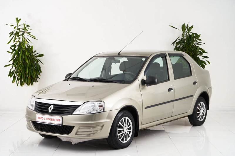 Renault Logan, I Рестайлинг 2010 с пробегом 112 000 км.