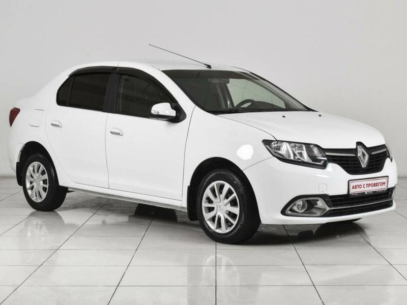 Renault Logan, II 2015 с пробегом 75 000 км.