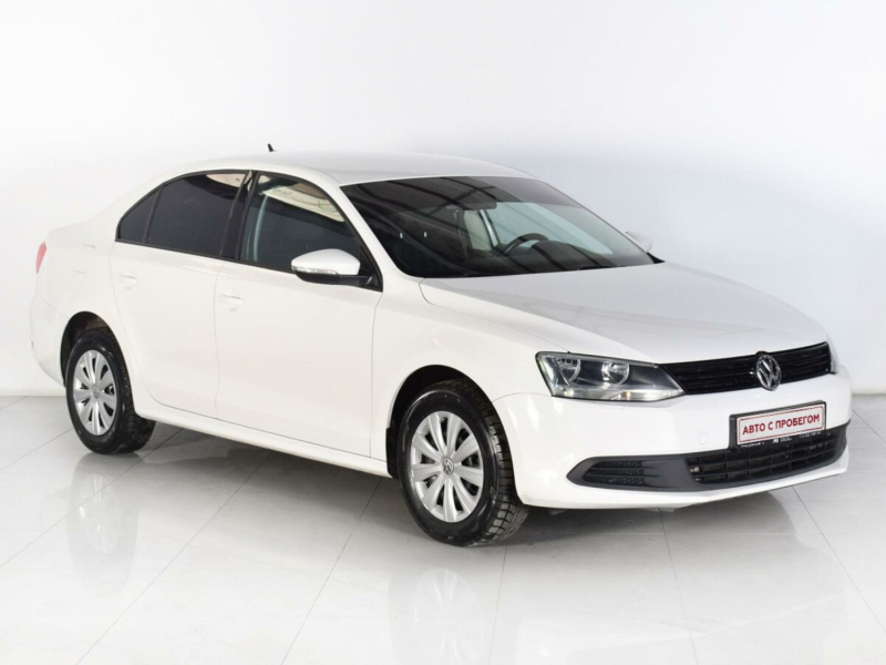 Volkswagen Jetta, VI 2013 с пробегом 127 000 км.