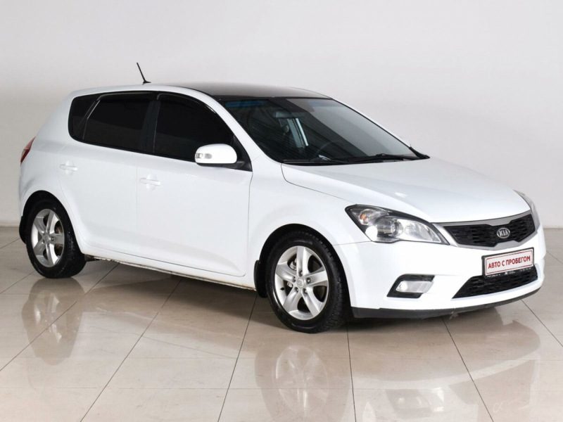 Kia Ceed, I Рестайлинг 2011 с пробегом 122 000 км.