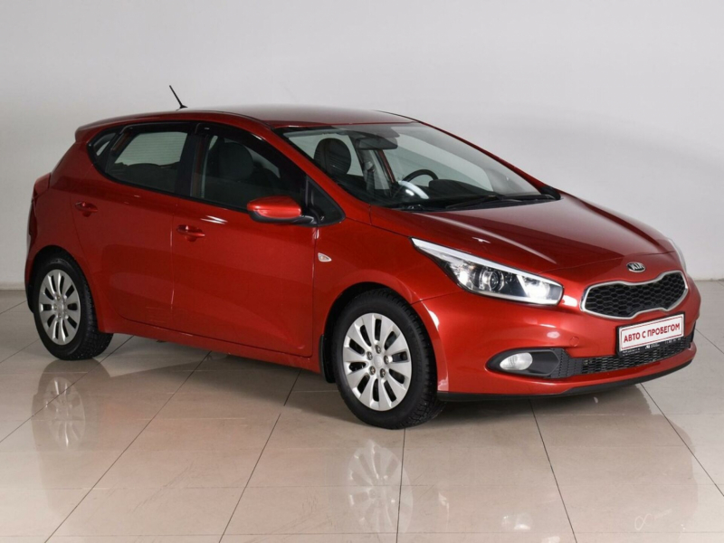 Kia Ceed, II 2015 с пробегом 61 500 км.