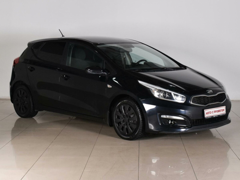 Kia Ceed, II Рестайлинг 2015 с пробегом 69 000 км.