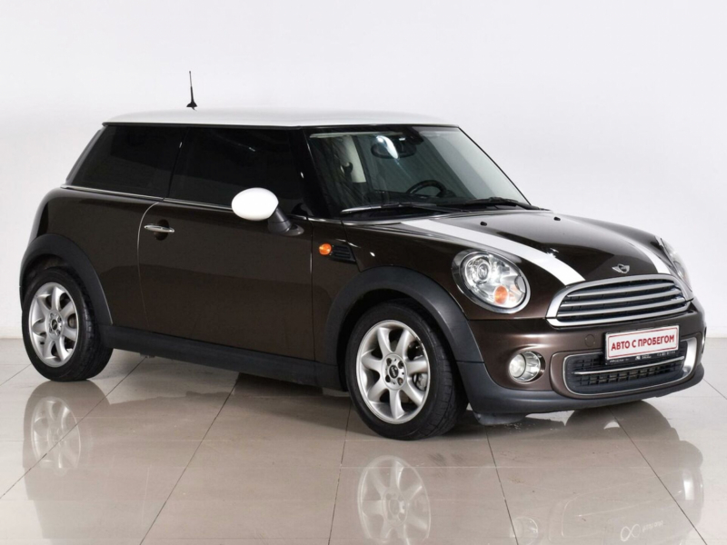 MINI Hatch, II (R56) Рестайлинг 2012 с пробегом 83 000 км.