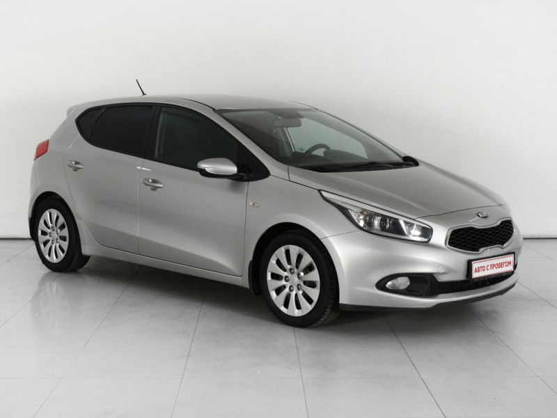 Kia Ceed, II 2013 с пробегом 161 500 км.