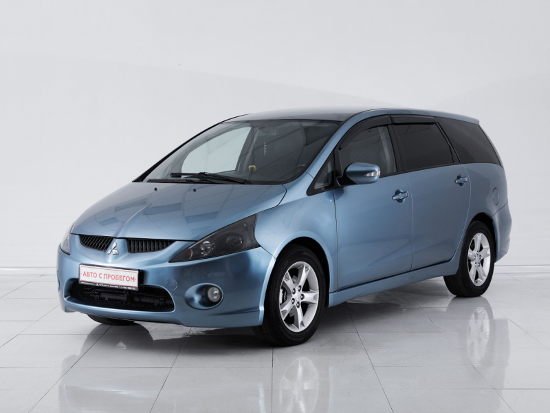 Mitsubishi Grandis 2008 с пробегом 201 000 км.