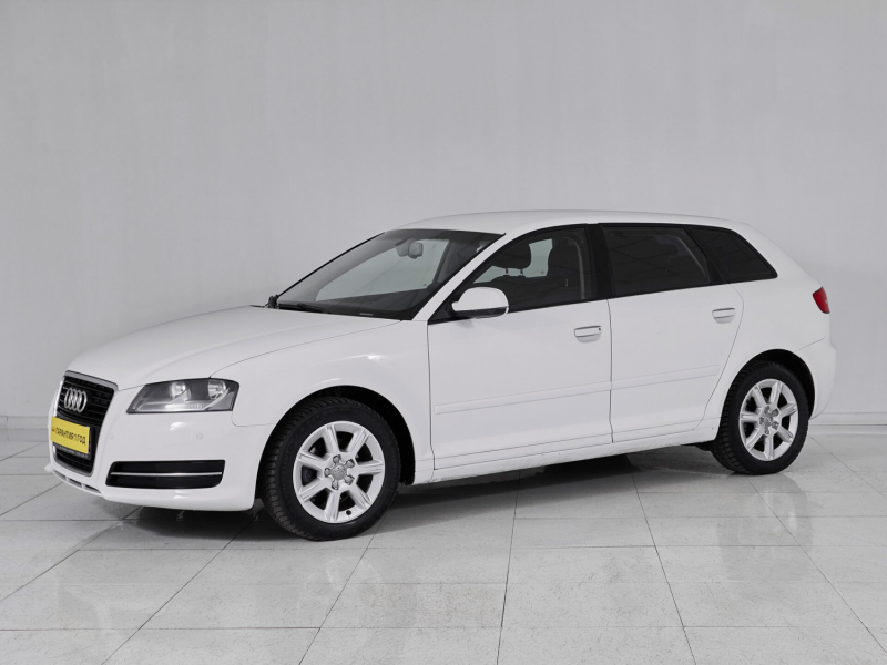 Audi A3, II (8P) Рестайлинг 2 2010 с пробегом 199 300 км.