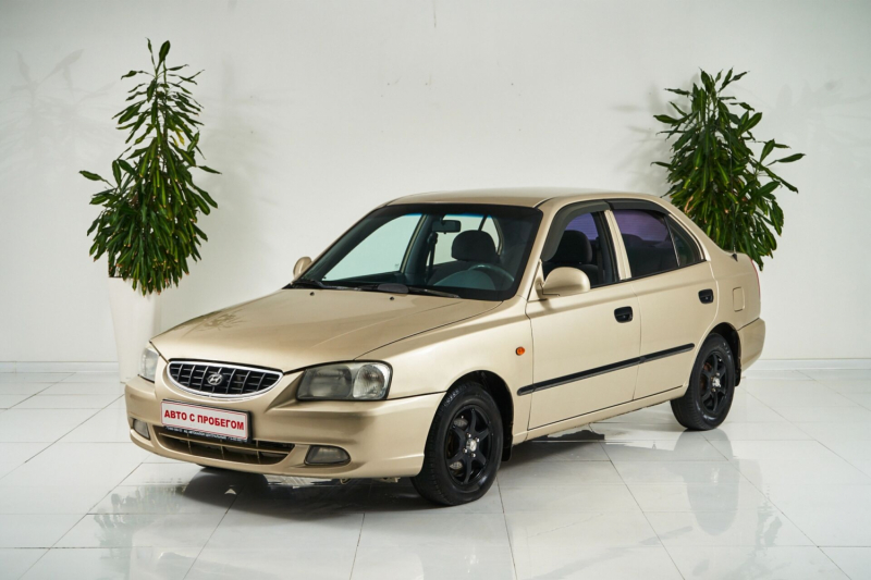 Hyundai Accent, II Рестайлинг 2004 с пробегом 200 000 км.