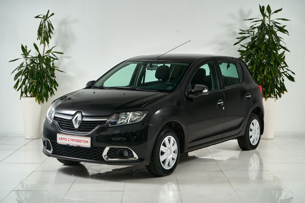 Renault Sandero, II 2015 с пробегом 98 000 км.