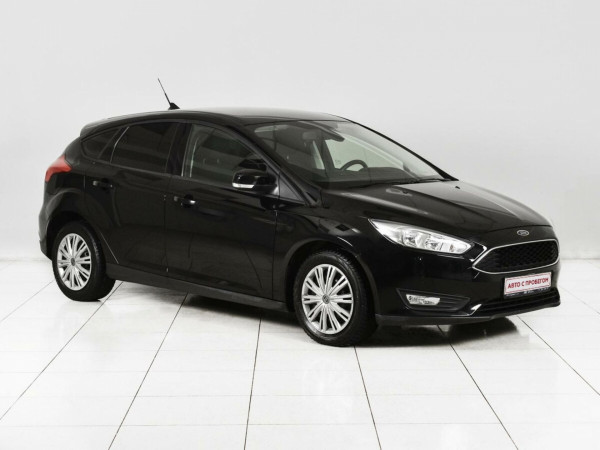 Ford Focus, III Рестайлинг 2016 с пробегом 68 900 км.