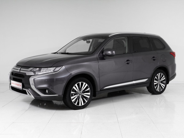 Mitsubishi Outlander, 2020 г.