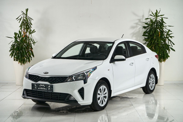 Kia Rio, IV Рестайлинг 2021 с пробегом 3 000 км.