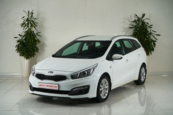 Kia Ceed, II Рестайлинг 2018 с пробегом 41 000 км.