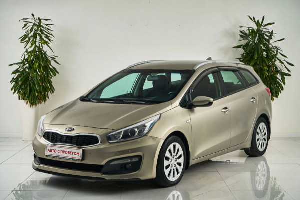 Kia Ceed, II Рестайлинг 2017 с пробегом 54 000 км.