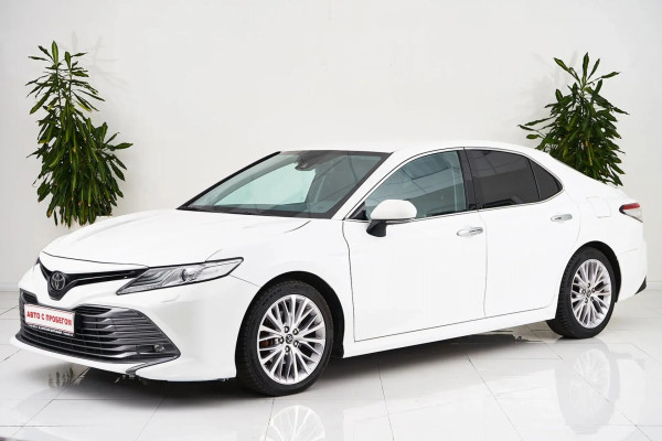 Toyota Camry, 2018 г.