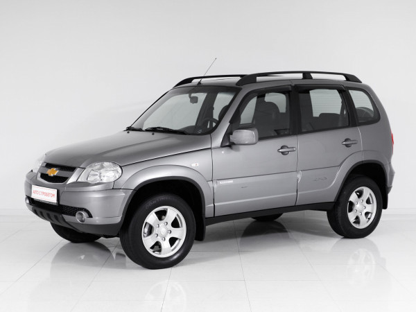 Chevrolet Niva, I Рестайлинг 2011 с пробегом 182 000 км.