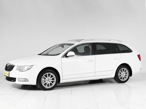 Skoda Superb, II 2011 с пробегом 156 600 км.