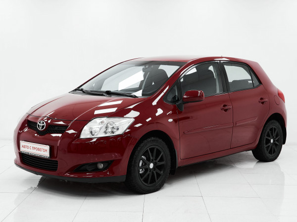 Toyota Auris, I 2008 с пробегом 203 000 км.