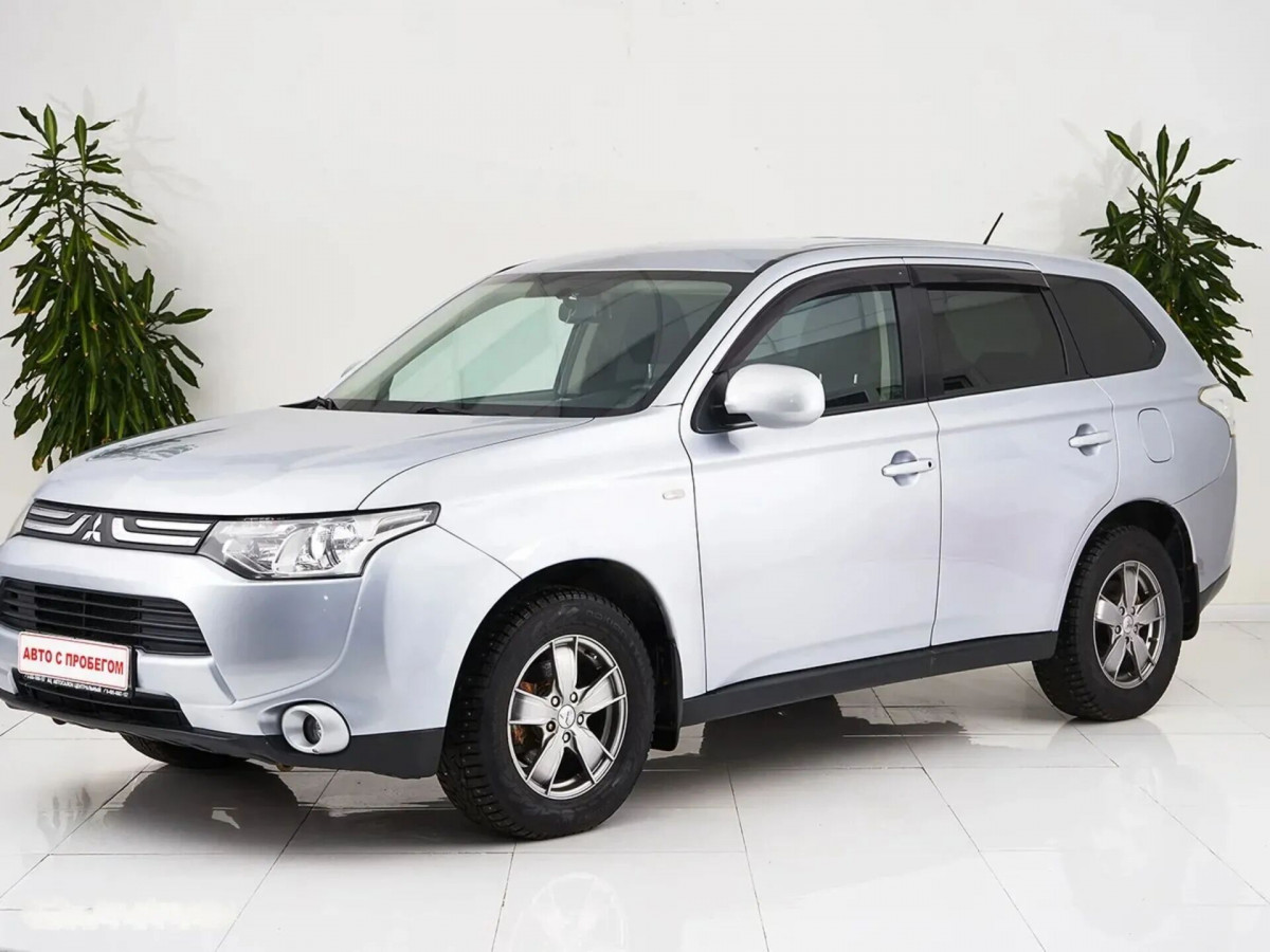 Mitsubishi Outlander, 2013 г.