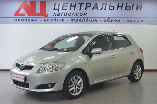 Toyota Auris, I 2008 с пробегом 85 000 км.