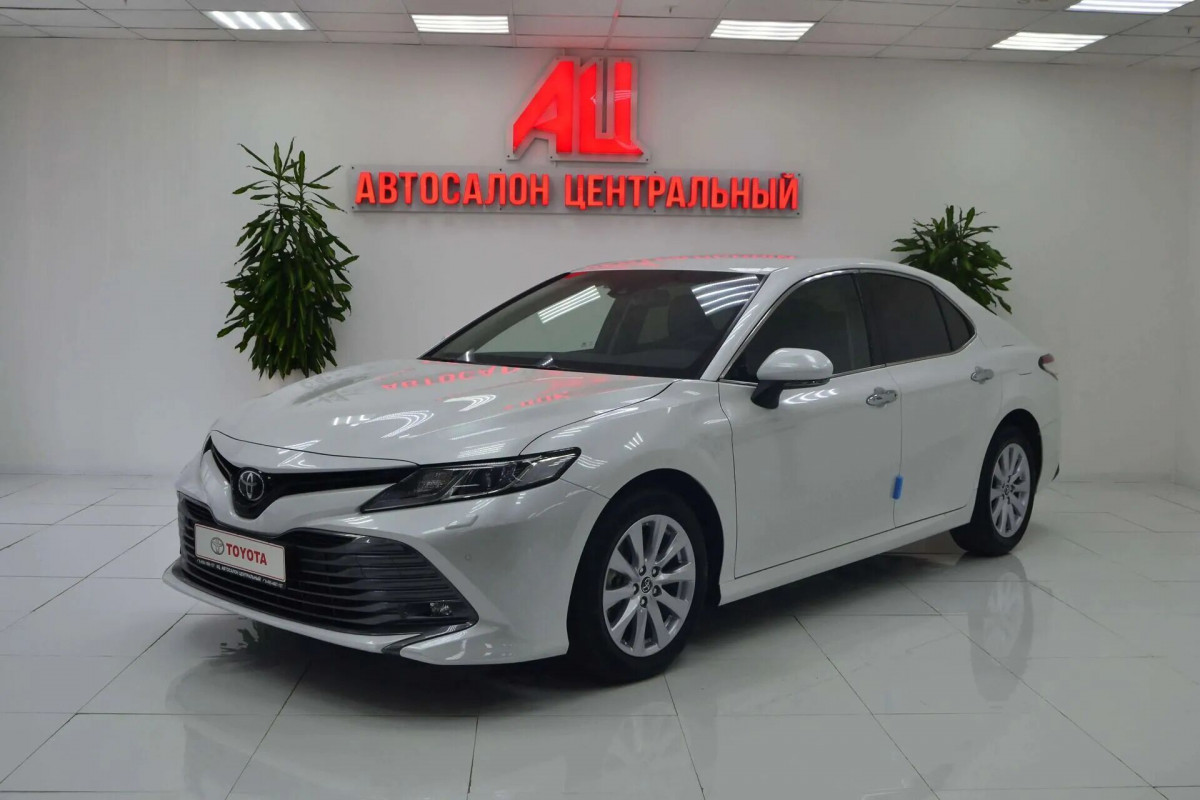 Toyota Camry, 2019 г.