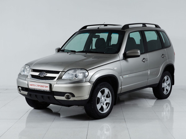 Chevrolet Niva, I Рестайлинг 2012 с пробегом 177 000 км.