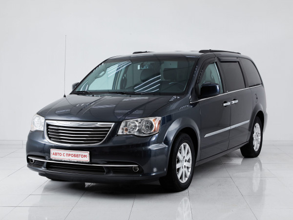 Chrysler Town & Country, V Рестайлинг 2013 с пробегом 117 000 км.