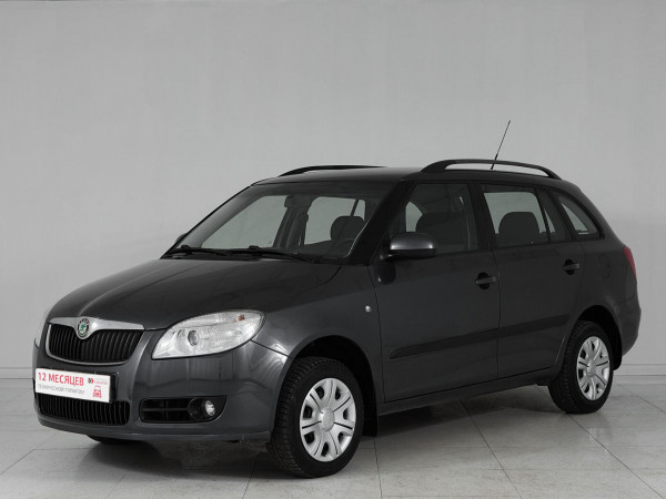 Skoda Fabia, II 2009 с пробегом 192 800 км.