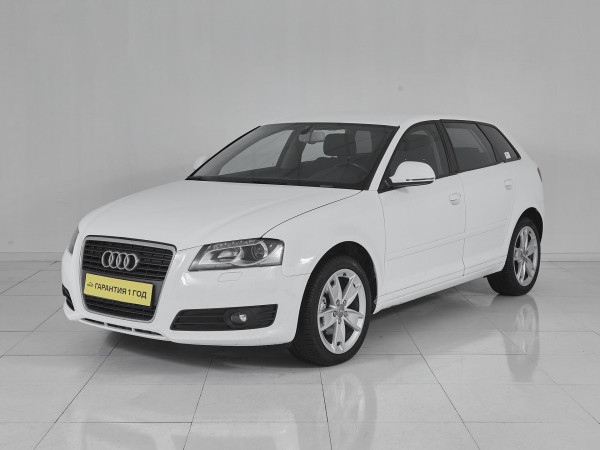 Audi A3, II (8P) Рестайлинг 2 2009 с пробегом 192 000 км.