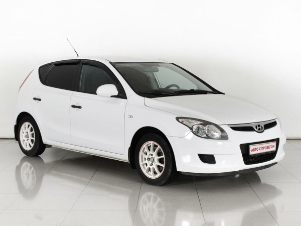 Hyundai i30, I 2009 с пробегом 199 300 км.