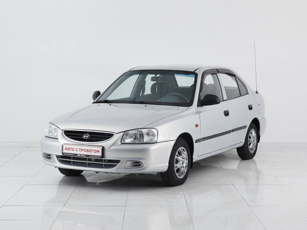 Hyundai Accent, II 2011 с пробегом 183 000 км.