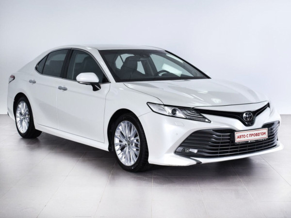 Toyota Camry, 2019 г.