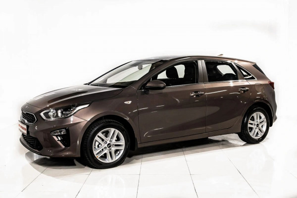 Kia Ceed, III 2018 с пробегом 13 000 км.