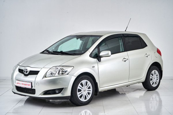 Toyota Auris, I 2008 с пробегом 119 000 км.